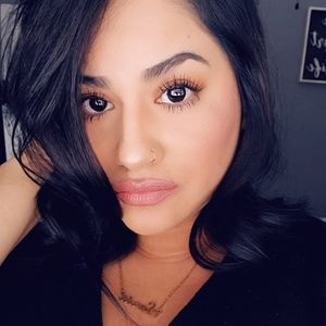 Meet your Posher, Sonia